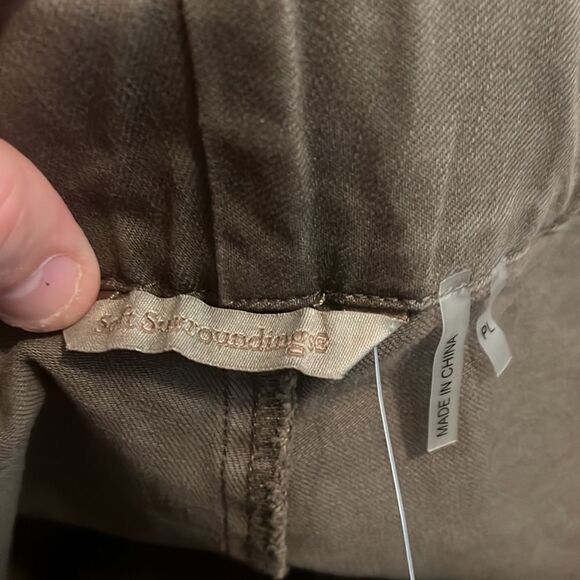 Soft Surroundings Distressed Green Pull-On Pants Contemporary Casual Boho - Picture 8 of 13